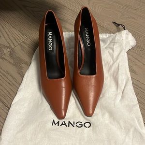 New Mango orange brown heels